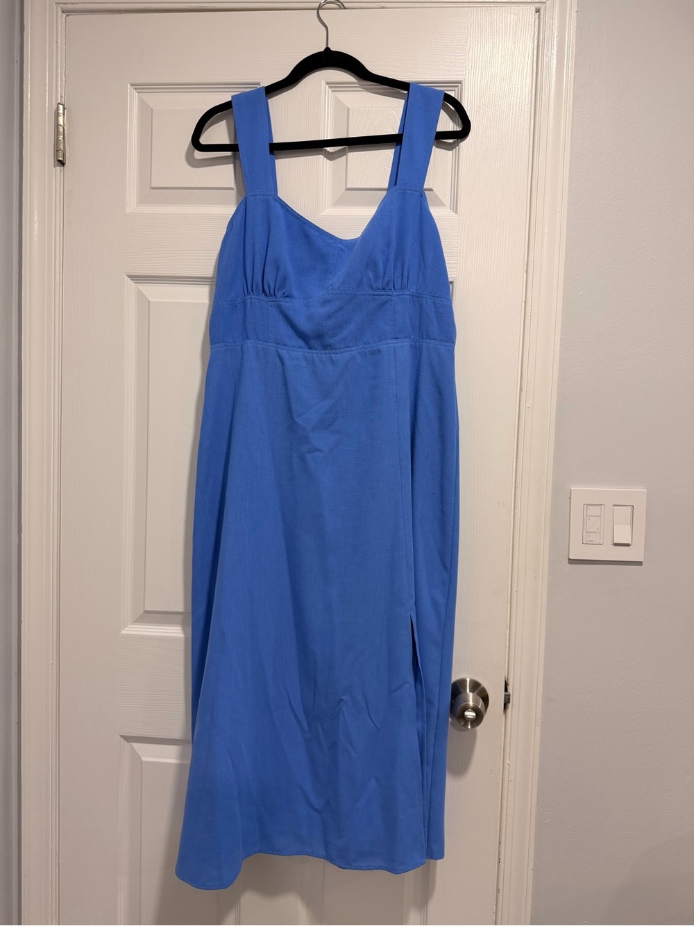Vince Camuto Cornflower Blue Sleeveless Midi Dress